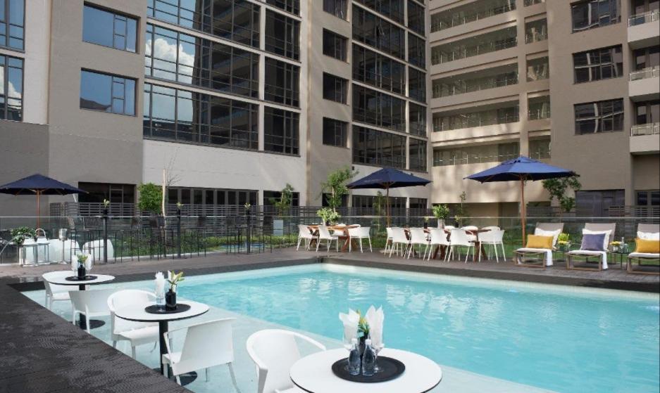 Sandton Apartment 15 West Road South Johannesburg Zewnętrze zdjęcie